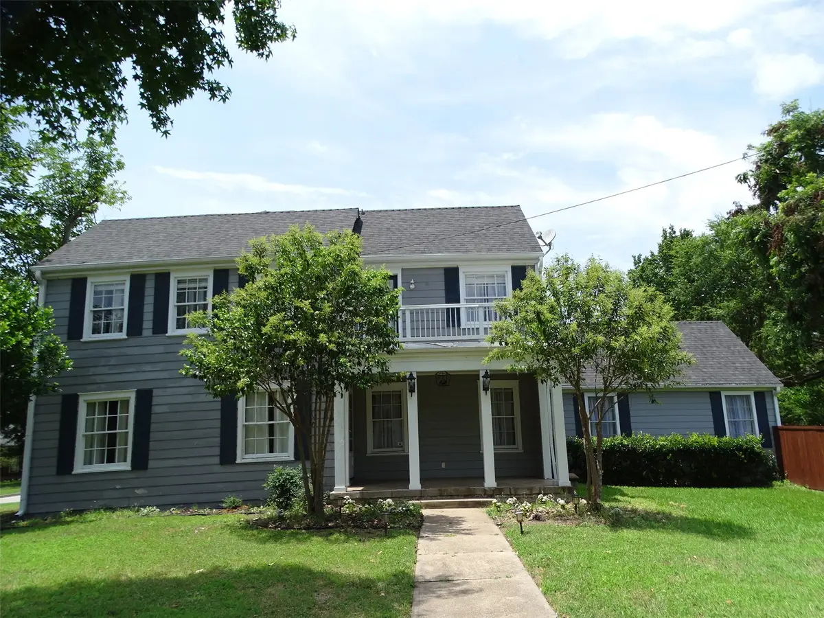 408 W Tyler Street, Ennis, TX 75119 - #1