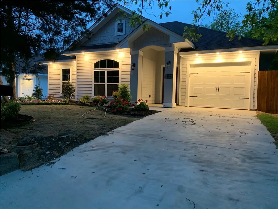 305 Wyatt Street, Waxahachie, TX 75165 - #2