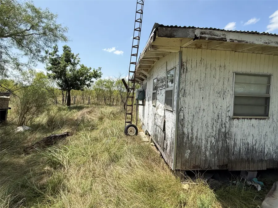 140 Arapaho Road, Brownwood, TX 76801 - #3