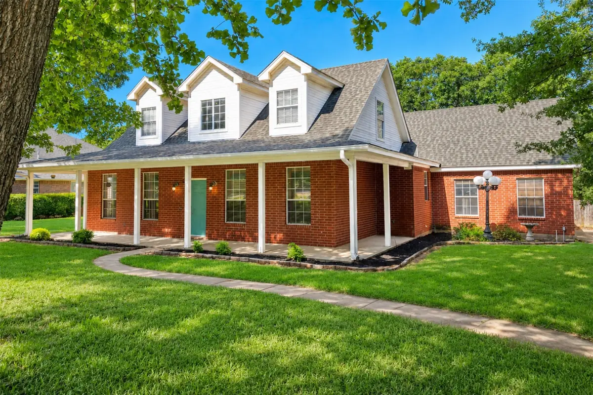 613 Forest Edge Street, Burleson, TX 76028 - #1