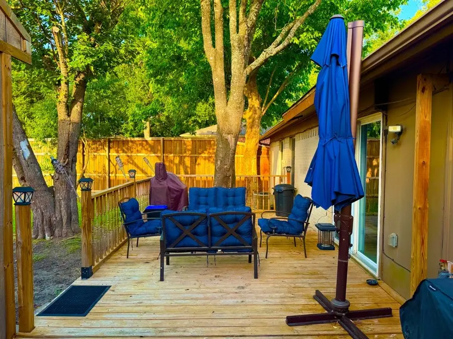 404 Neathery Street, Farmersville, TX 75442 - #3