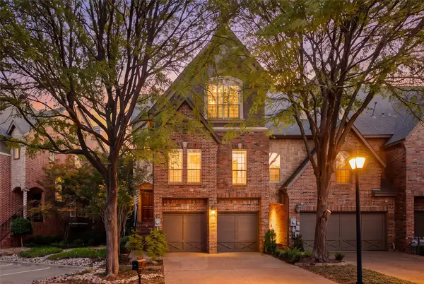 14891 Towne Lake Circle, Addison, TX 75001