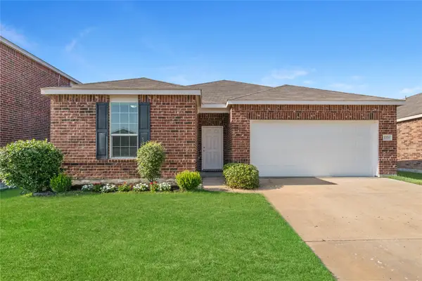 2328 Bernese Lane, Fort Worth, TX 76131