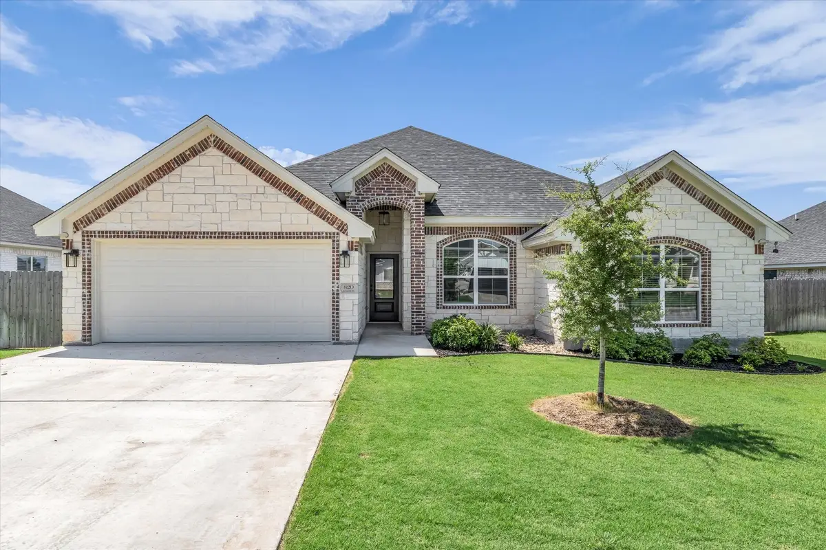 820 Secretariat Drive, Hewitt, TX 76643 - #1