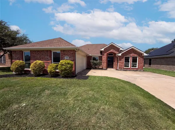 324 Cascade Drive, Red Oak, TX 75154