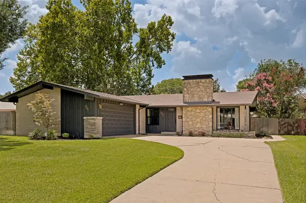 921 Forreston Drive, Richardson, TX 75080