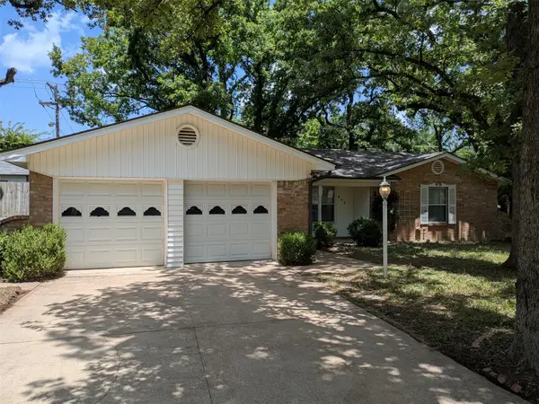 411 Baylor Drive, Arlington, TX 76010