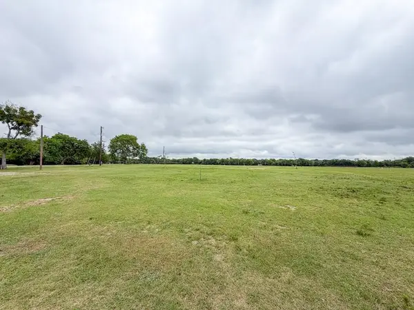 3111 Fm 2737, Lone Oak, TX 75453