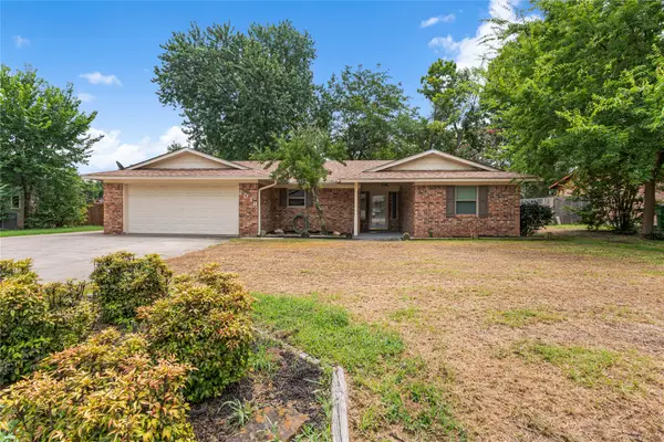 2018 Ashland Street, Gainesville, TX 76240