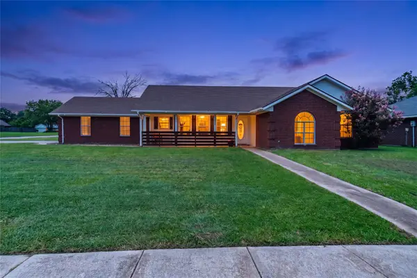 608 Aldridge Street, Commerce, TX 75428