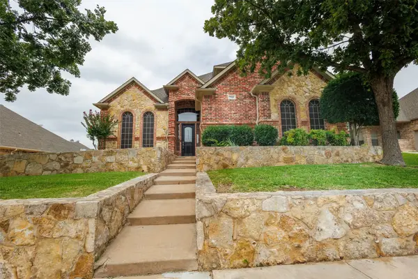 7921 Shady Oaks Drive, North Richland Hills, TX 76182