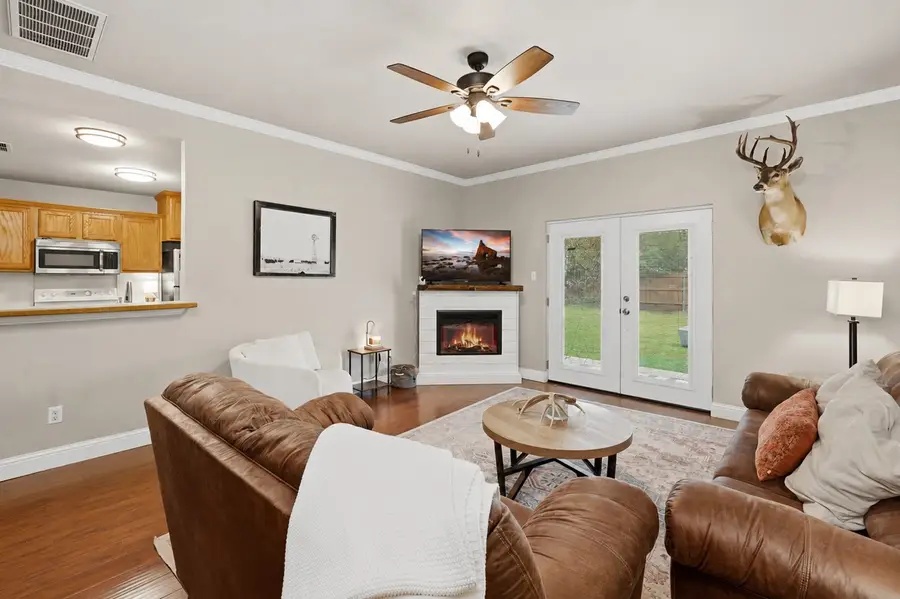 807 Lee Street, Tioga, TX 76271 - #3