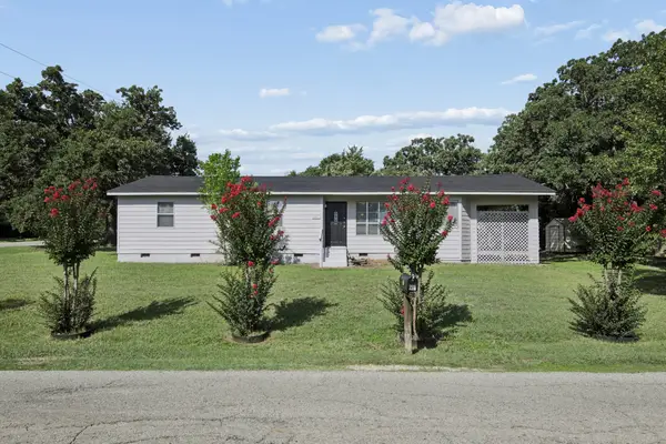 217 Chambers Drive, Alvarado, TX 76009