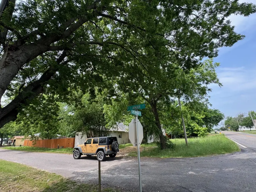 504 Sherman Street, Tioga, TX 76271 - #3