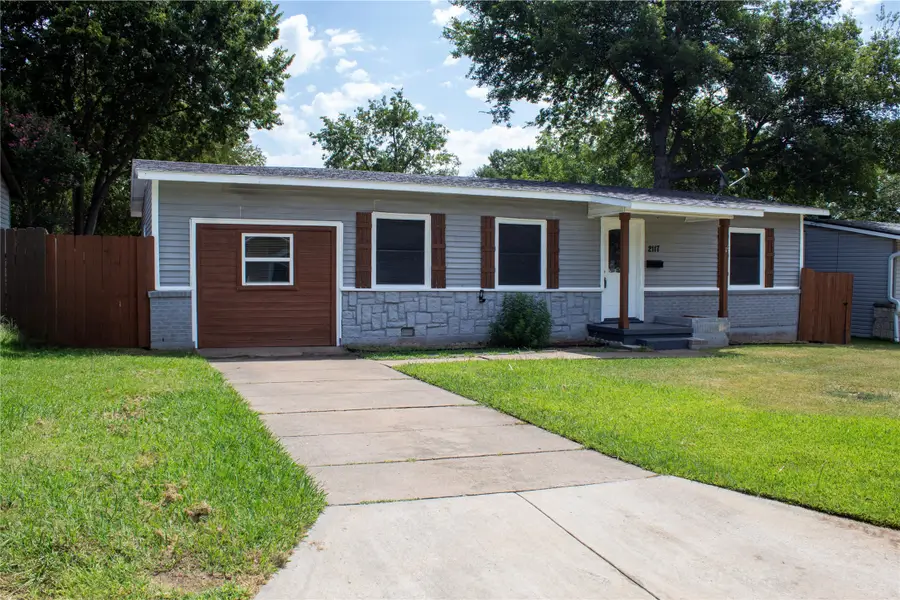 2117 N Hickory Street, Sherman, TX 75092 - #2