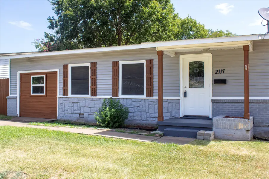 2117 N Hickory Street, Sherman, TX 75092 - #3