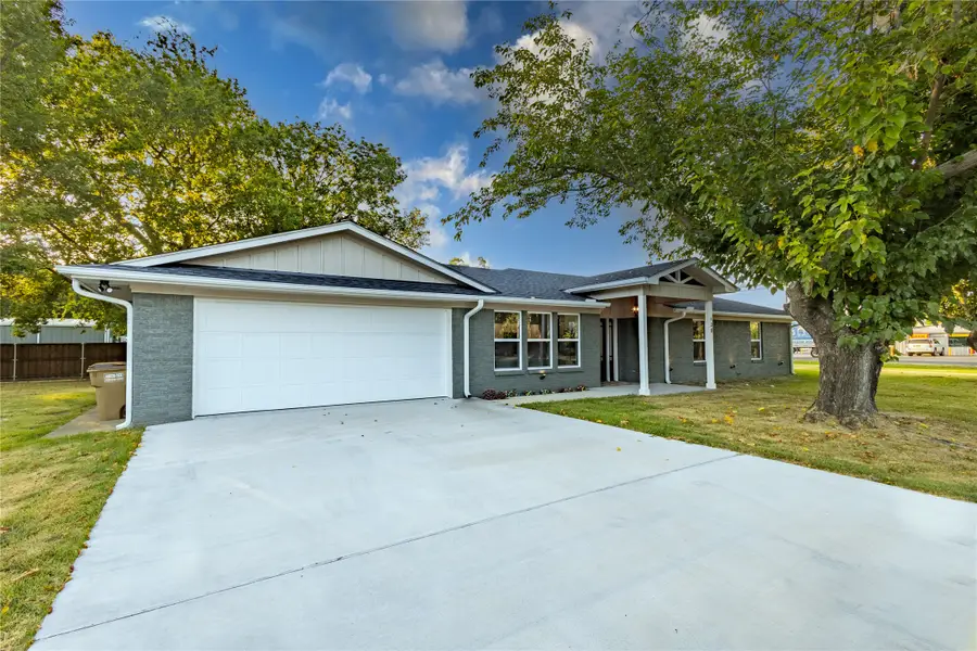 128 N Osborn Street, Alba, TX 75410 - #2