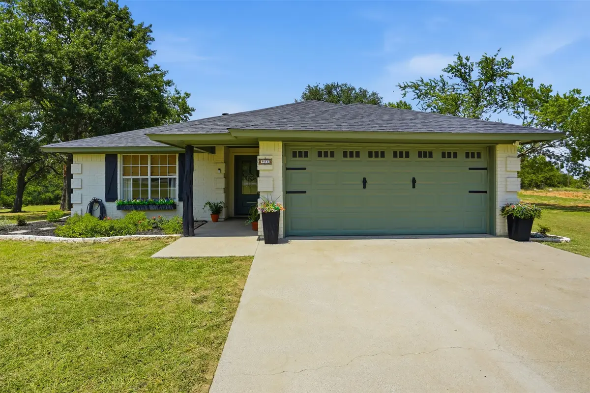 986 Eagles Way, Springtown, TX 76082 - #1