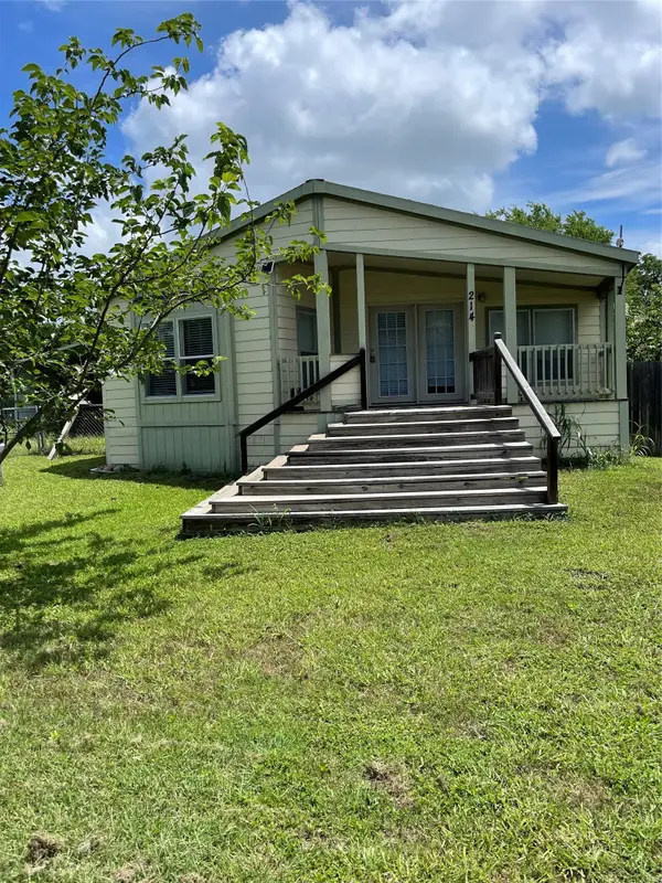 214 N Goddard Street, Mart, TX 76664
