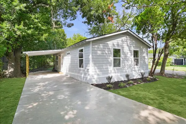 116 Opal Street, Waxahachie, TX 75165