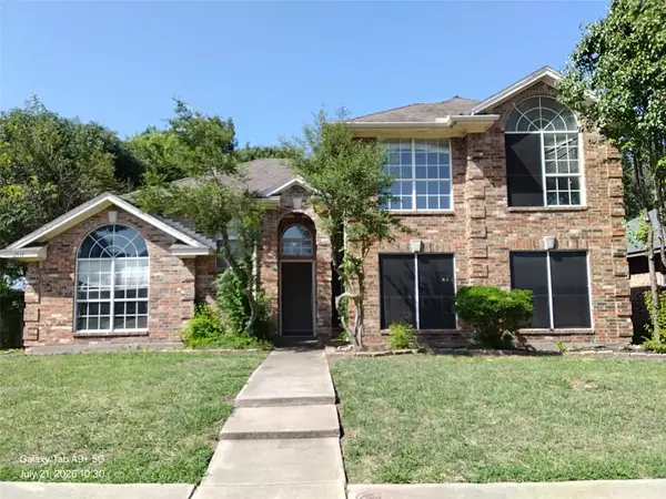 2837 Perrine Place, Grand Prairie, TX 75052