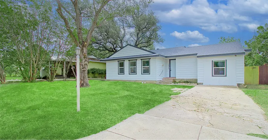7325 Aberdeen Drive, Fort Worth, TX 76116 - #2