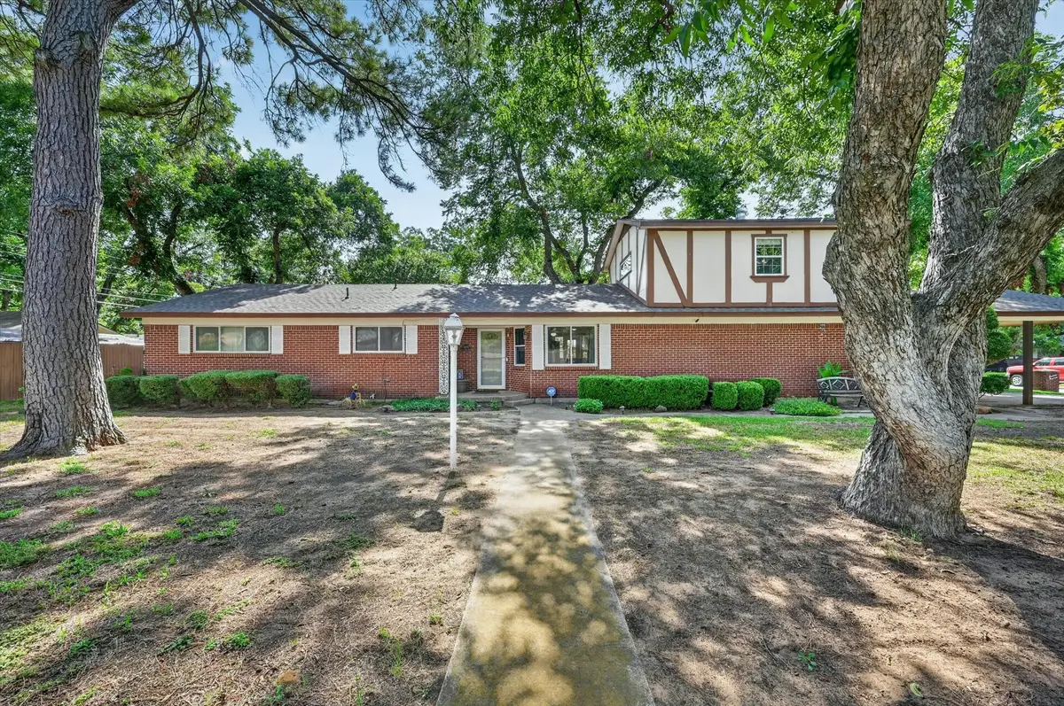 1800 Pecan Park Drive, Arlington, TX 76012 - #1