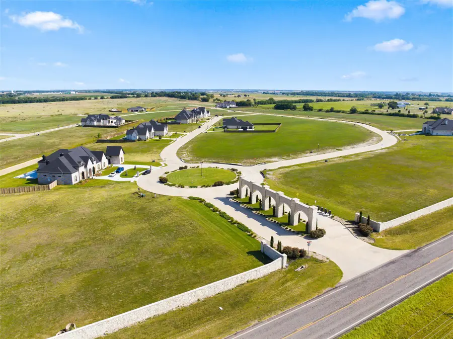 130 Iris Street, Lorena, TX 76655 - #2