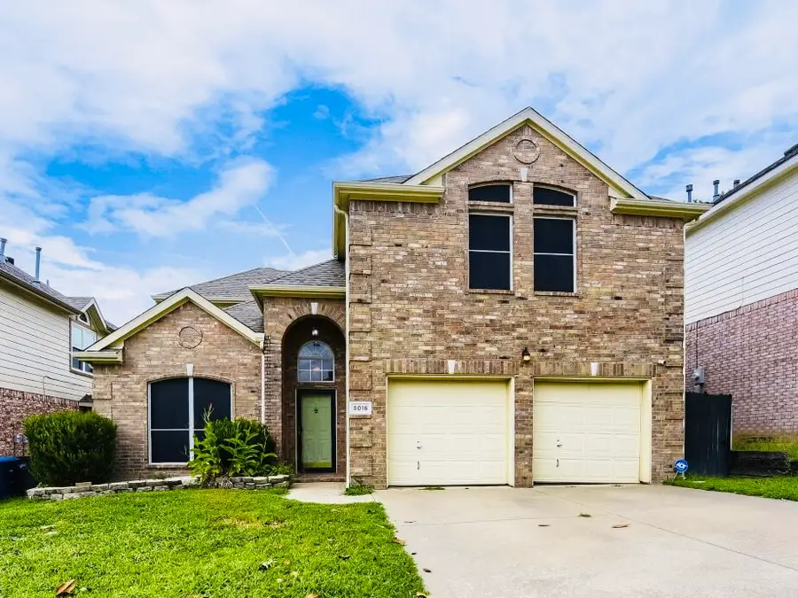 5016 Coral Creek Drive, Fort Worth, TX 76135 - #2