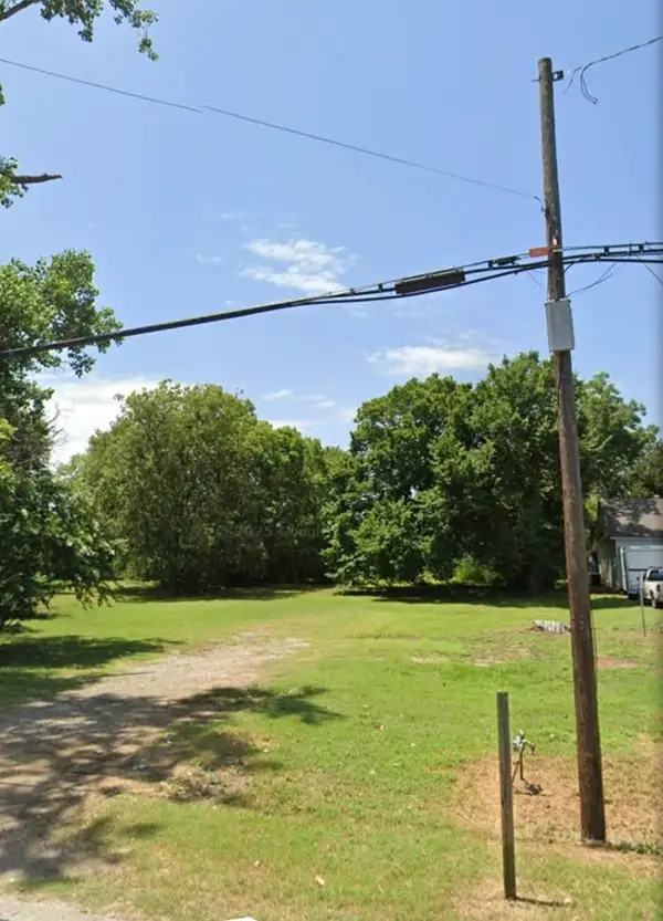 306 S Kaufman Street, Seagoville, TX 75159