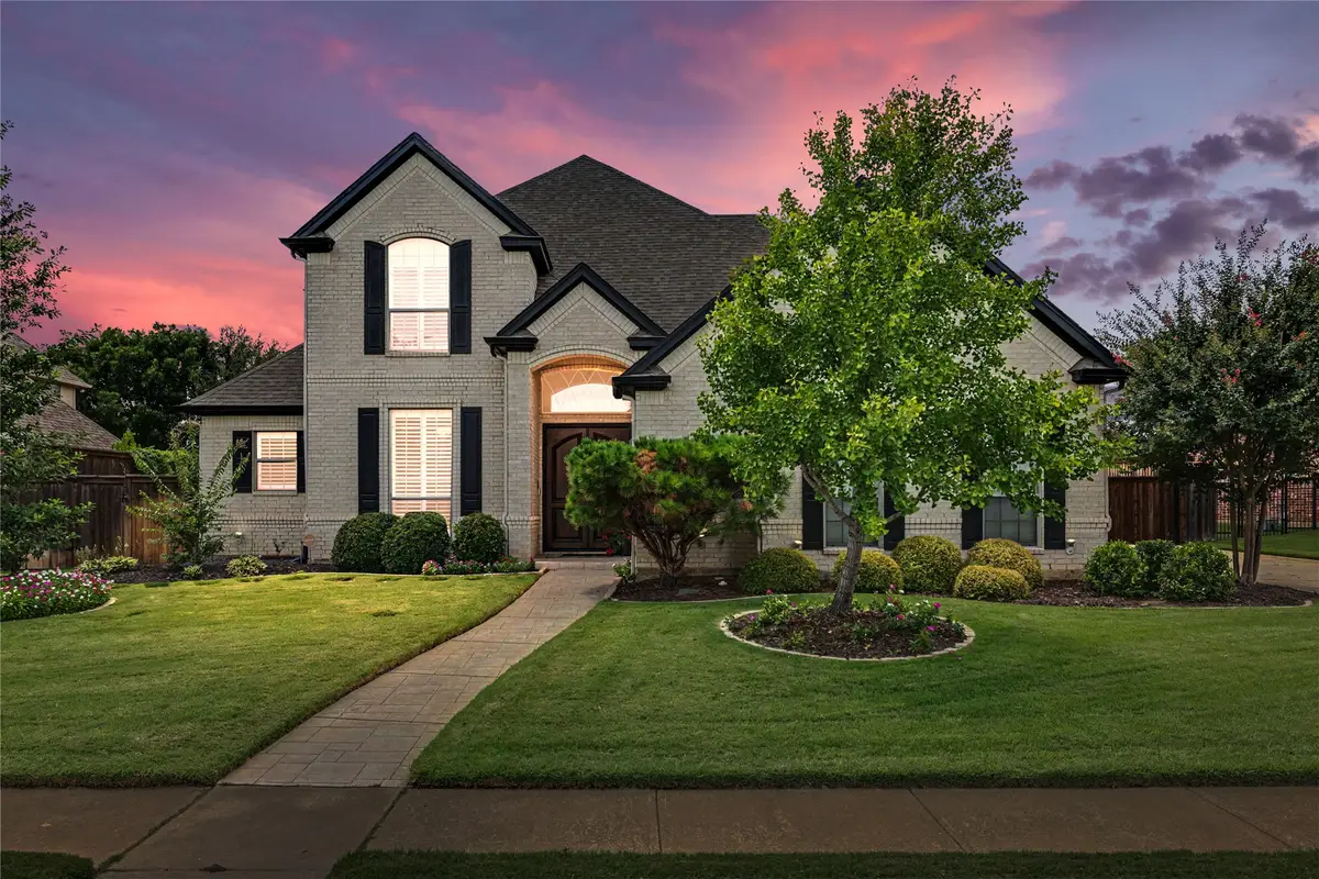 8217 Thornhill Drive, North Richland Hills, TX 76182 - #1