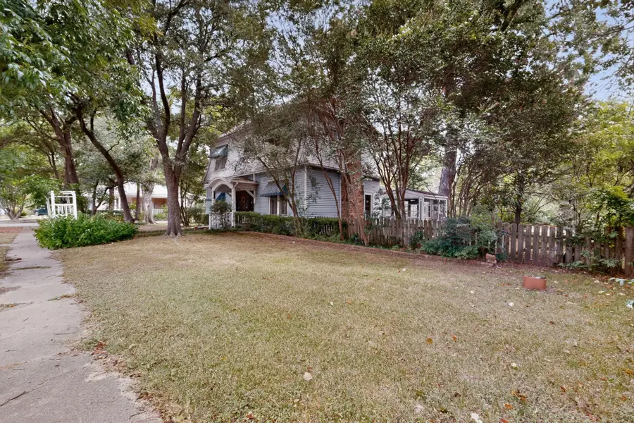 604 Johnson Street, Terrell, TX 75160 - #3