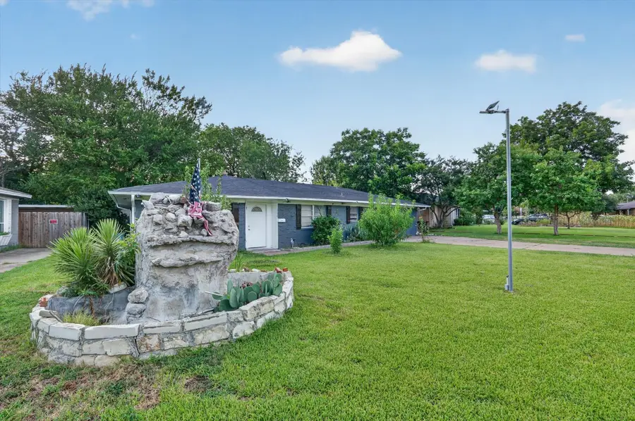 1029 S Bryan Street, Mesquite, TX 75149 - #3