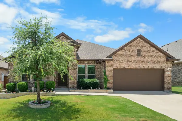 1833 Sebright Trail, Fort Worth, TX 76052
