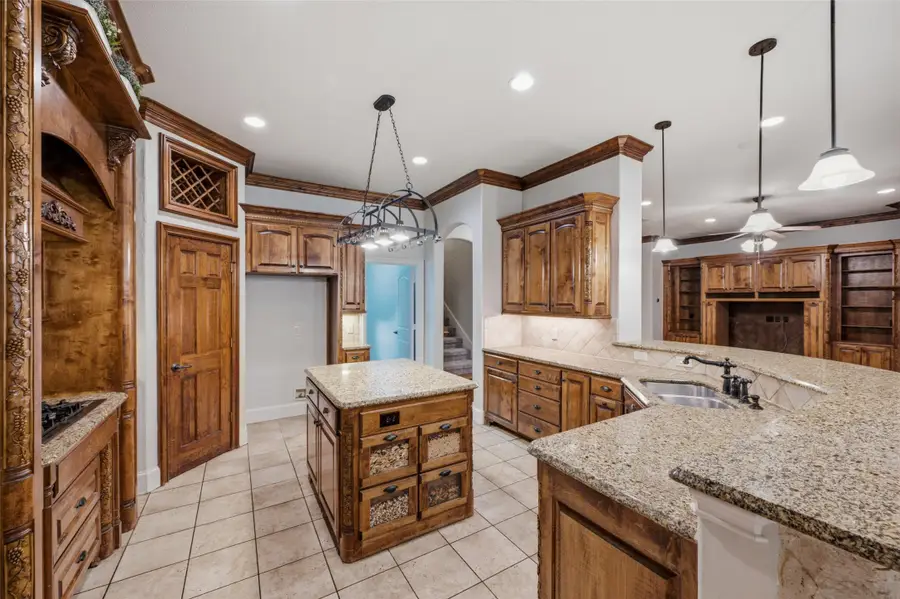 620 Highview Lane, Hurst, TX 76054 - #2