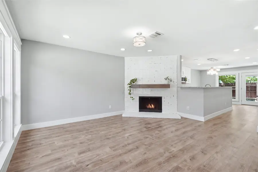 184 Merlin Way, Euless, TX 76039 - #2