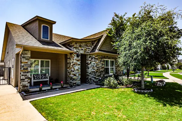 221 Tinker Trail, Burleson, TX 76028