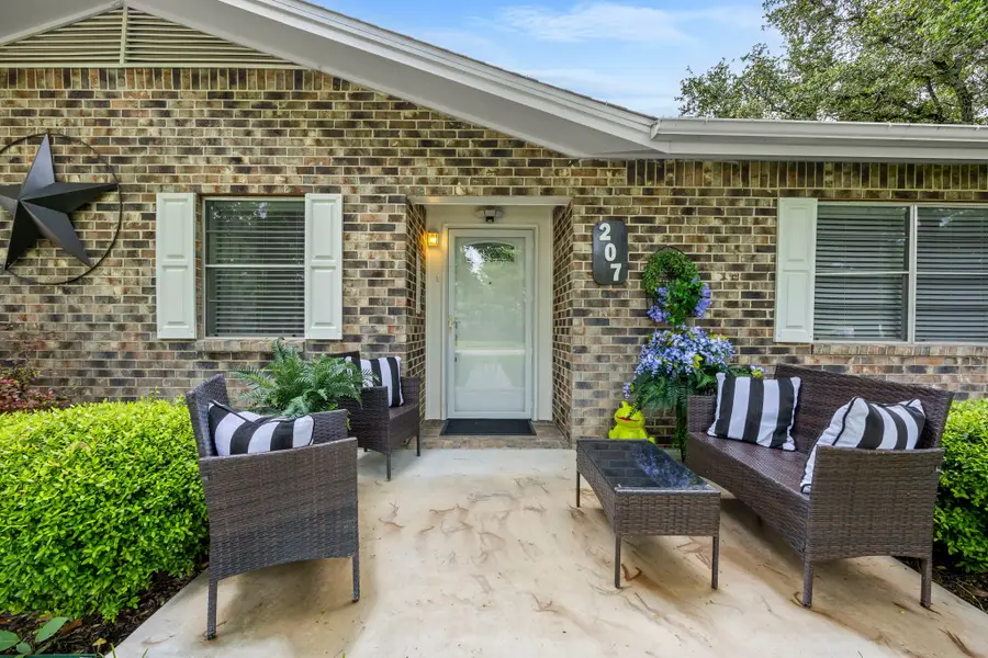 207 S Brook Street, San Saba, TX 76877 - #3