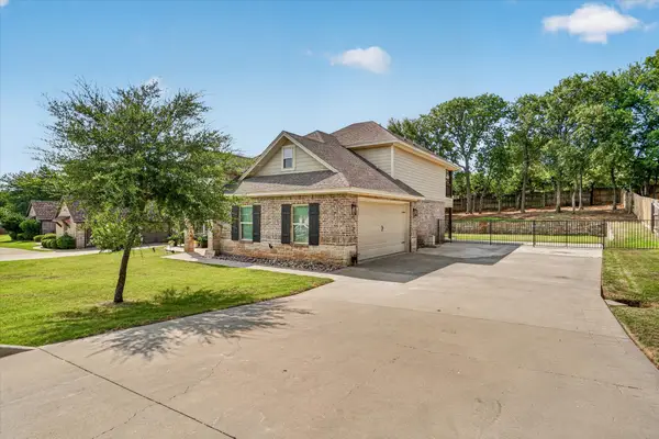 6403 Westover Drive, Granbury, TX 76049