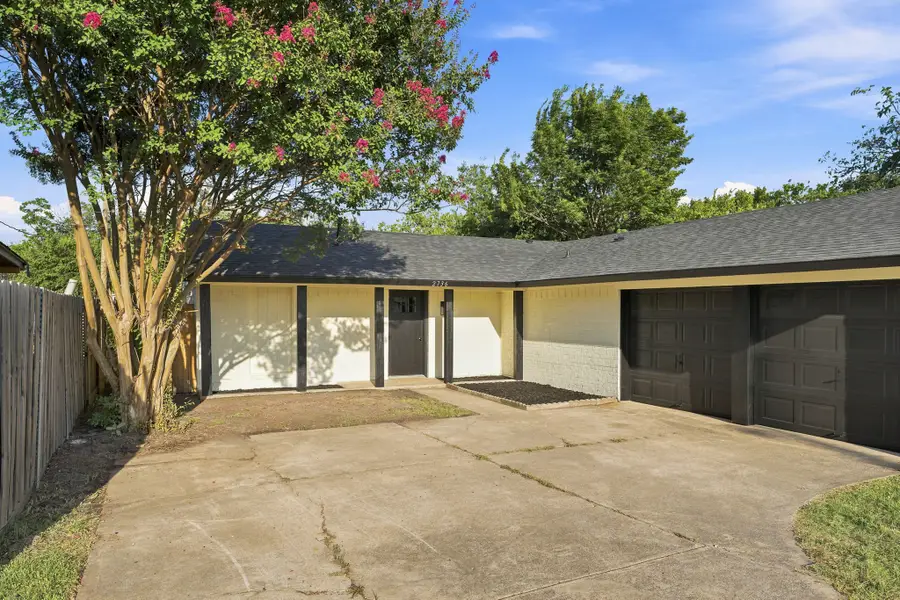 2736 N Saint Augustine Drive, Dallas, TX 75227 - #2