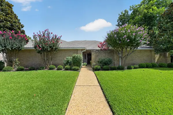 8833 Kenton Drive, Dallas, TX 75231