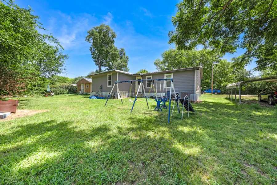 195 N Wood Street, Emory, TX 75440 - #3