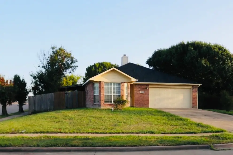 3155 Ponds Edge Trail, Grand Prairie, TX 75052 - #1