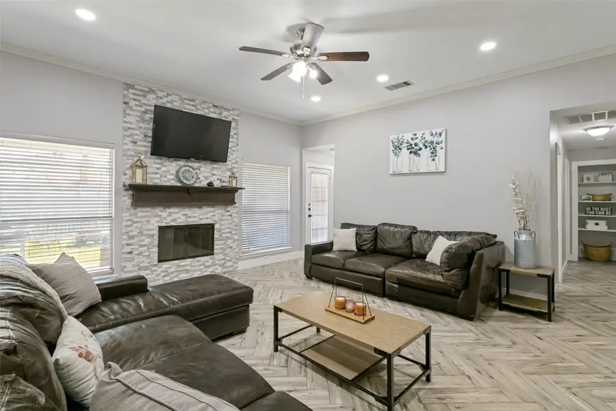 169 Adams Drive, Crowley, TX 76036 - #2