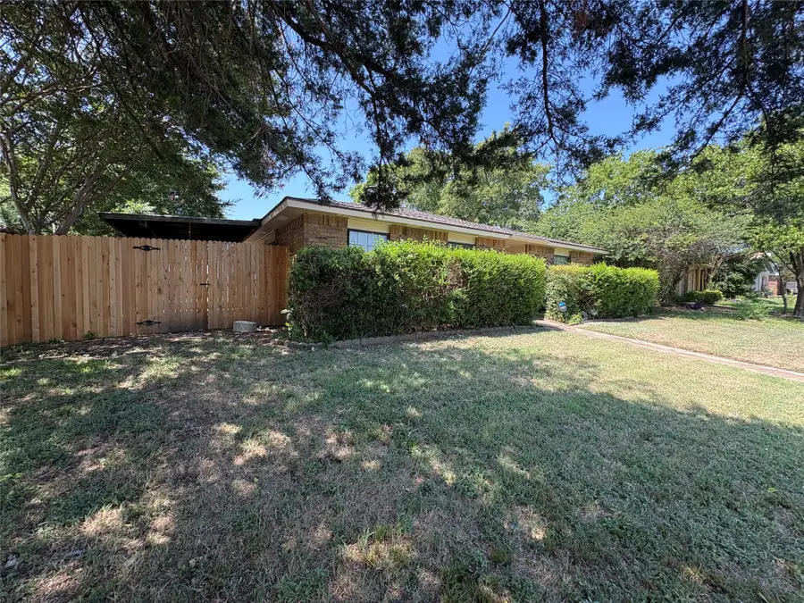 7222 Hedge Drive, Dallas, TX 75249 - #2