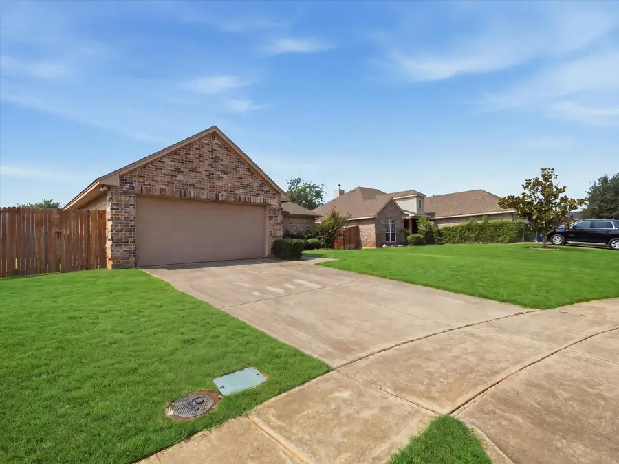 729 Countryside Drive, Aubrey, TX 76227 - #3