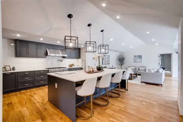 5857 Charlestown Drive, Dallas, TX 75230