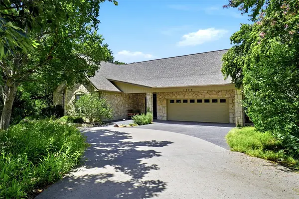 1924 Kensington Drive, Fort Worth, TX 76110