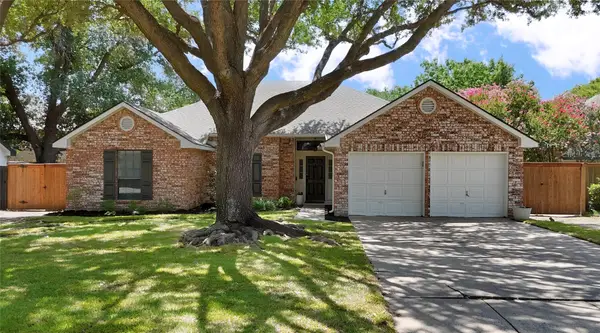 3321 Knob Oak Drive, Grapevine, TX 76051