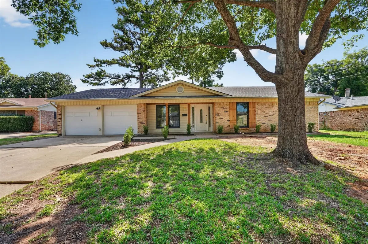 412 Apple Blossom Lane, Hurst, TX 76053 - #1